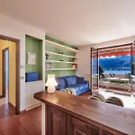 Lägenhet Claudias Flat With View And Pool Lierna