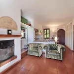 Claudias Flat With View And Pool Lierna