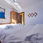 Claudias Flat With View And Pool * Lierna