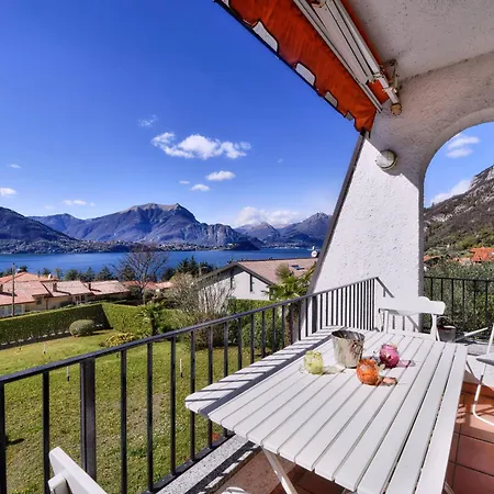 Claudias Flat With View And Pool *