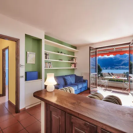 公寓 Claudias Flat With View And Pool 列尔纳