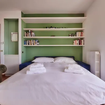 公寓 Claudias Flat With View And Pool 列尔纳