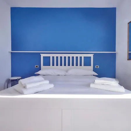 Claudias Flat With View And Pool * Lierna