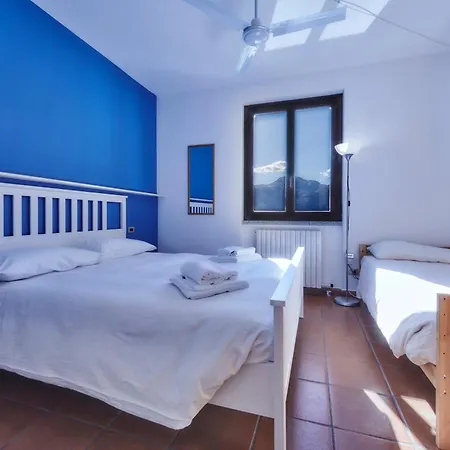 Claudias Flat With View And Pool Appartement