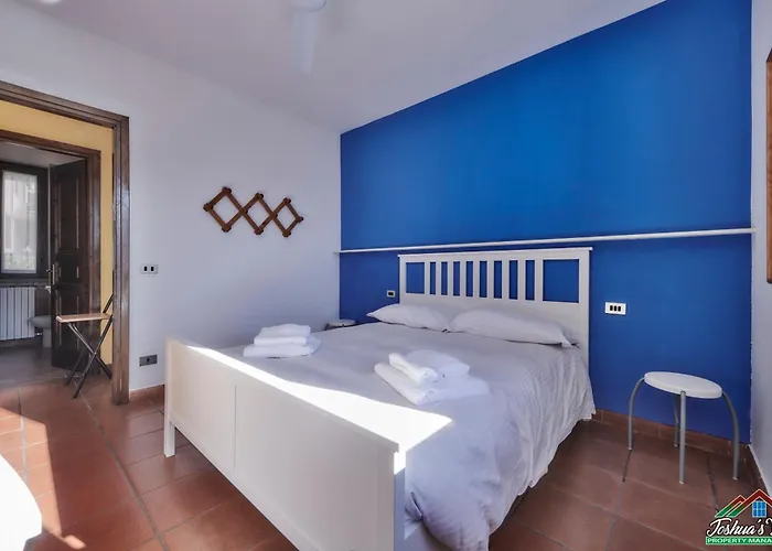 Claudias Flat With View And Pool Appartement *