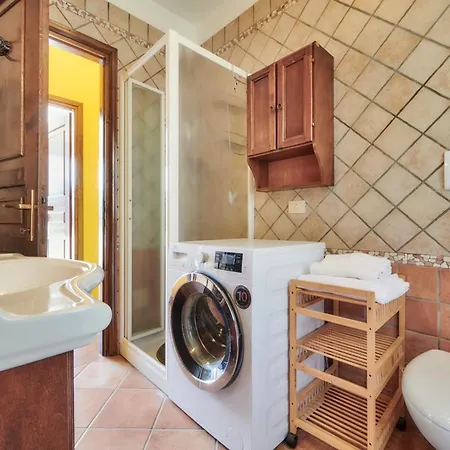 Claudias Flat With View And Pool * Льерна